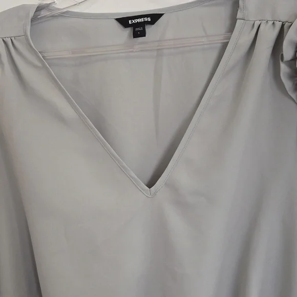 Express womens blouse - Picture 3 of 10